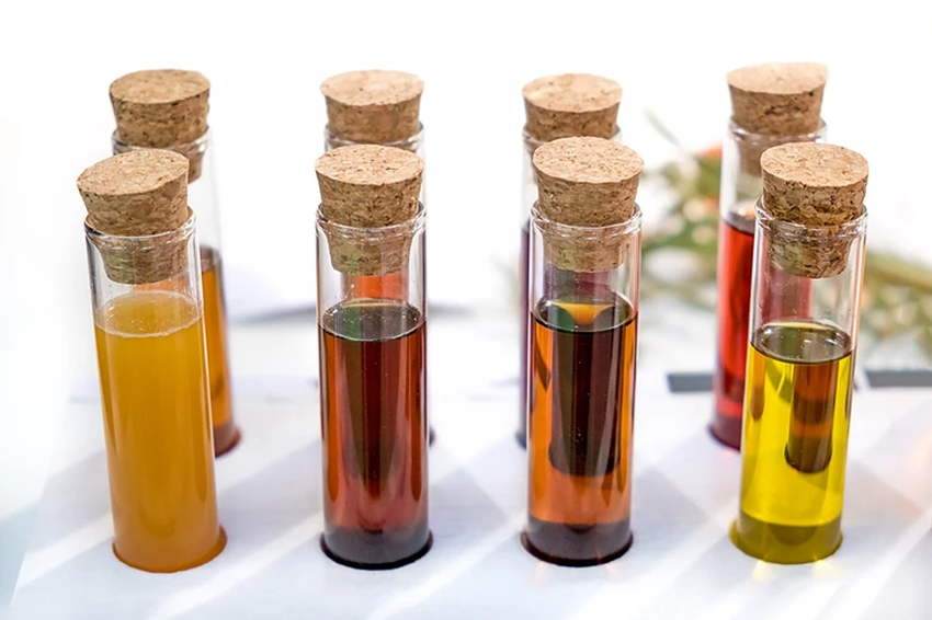 ESSENTIAL-OILS ESSENTIAL-OILS